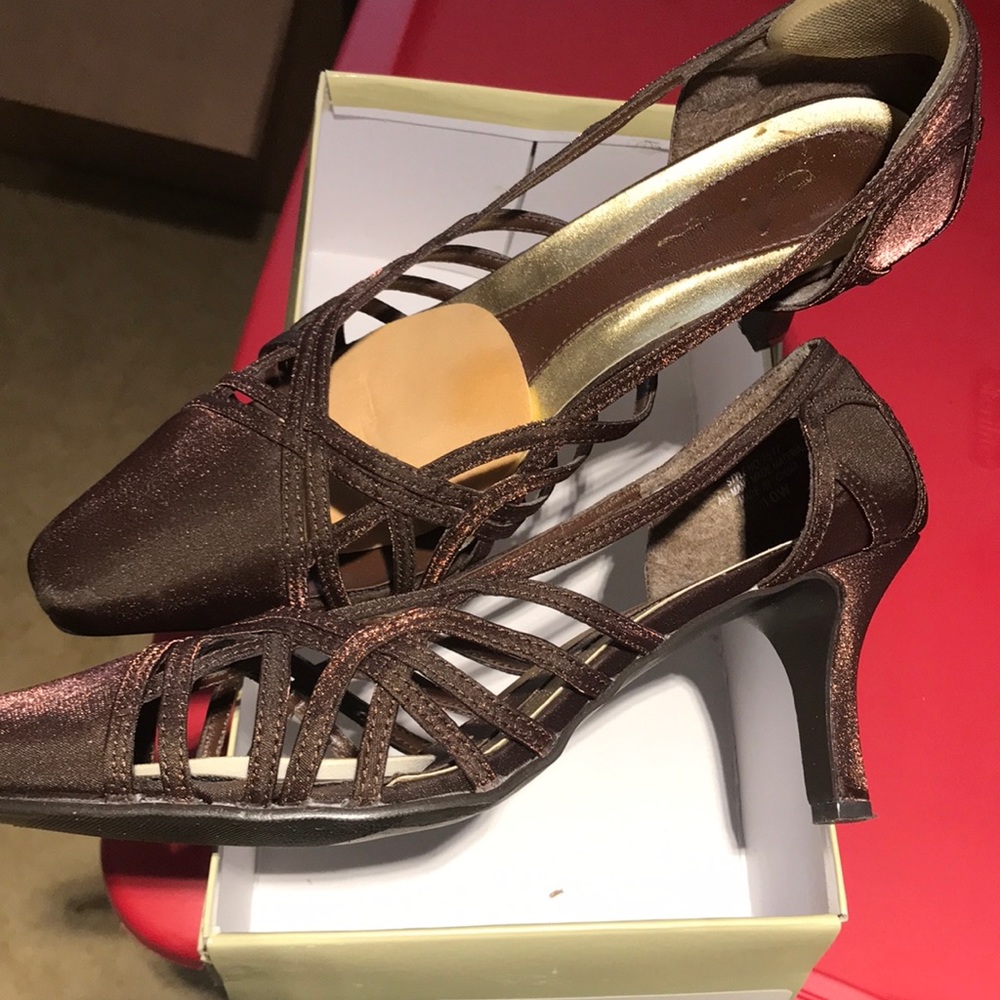 Woman’s brown heels